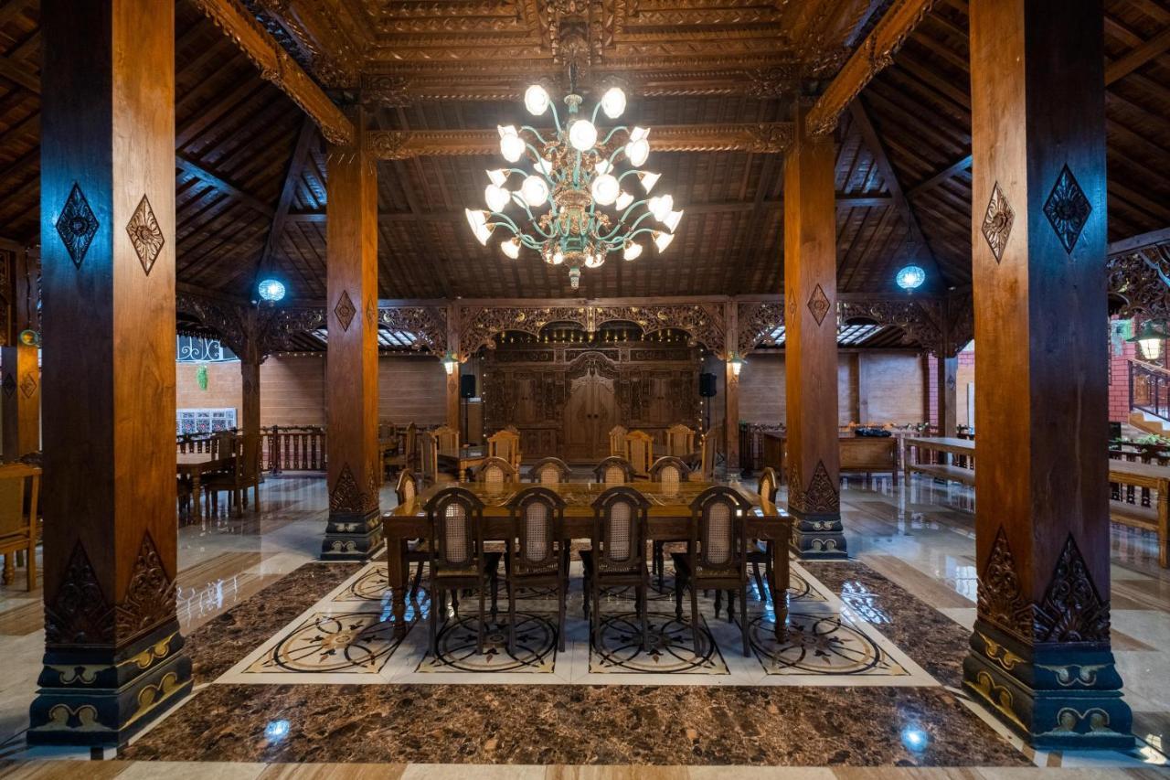 Sartini Inn Jogja Jogjacarta Exterior foto