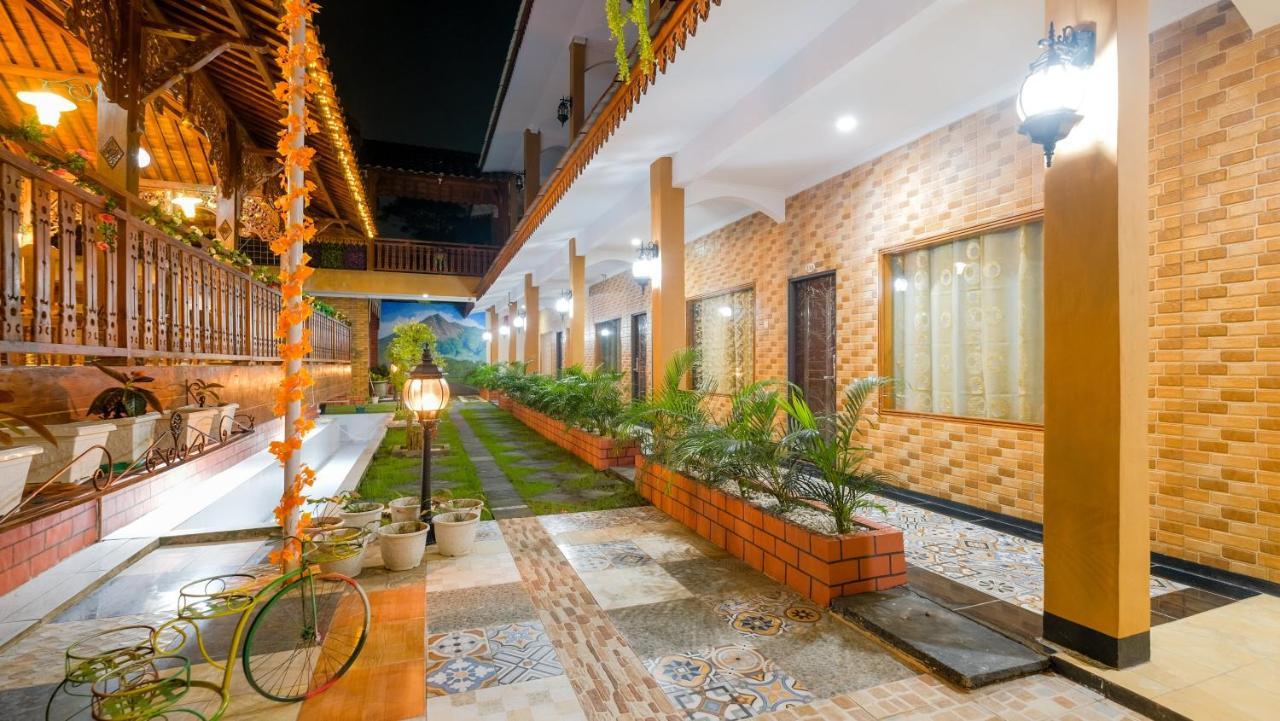 Sartini Inn Jogja Jogjacarta Exterior foto