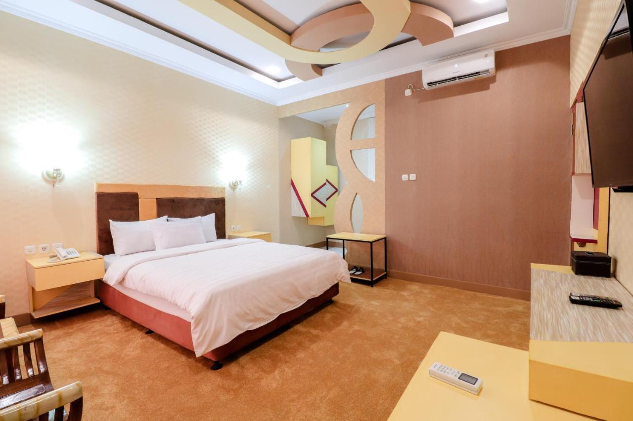 Sartini Inn Jogja Jogjacarta Exterior foto