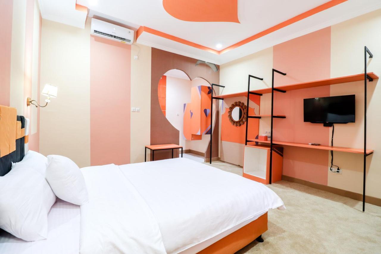 Sartini Inn Jogja Jogjacarta Exterior foto