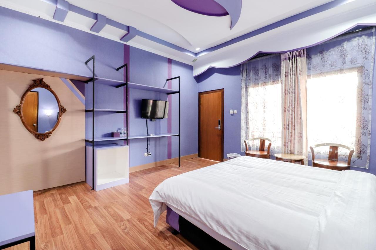 Sartini Inn Jogja Jogjacarta Exterior foto