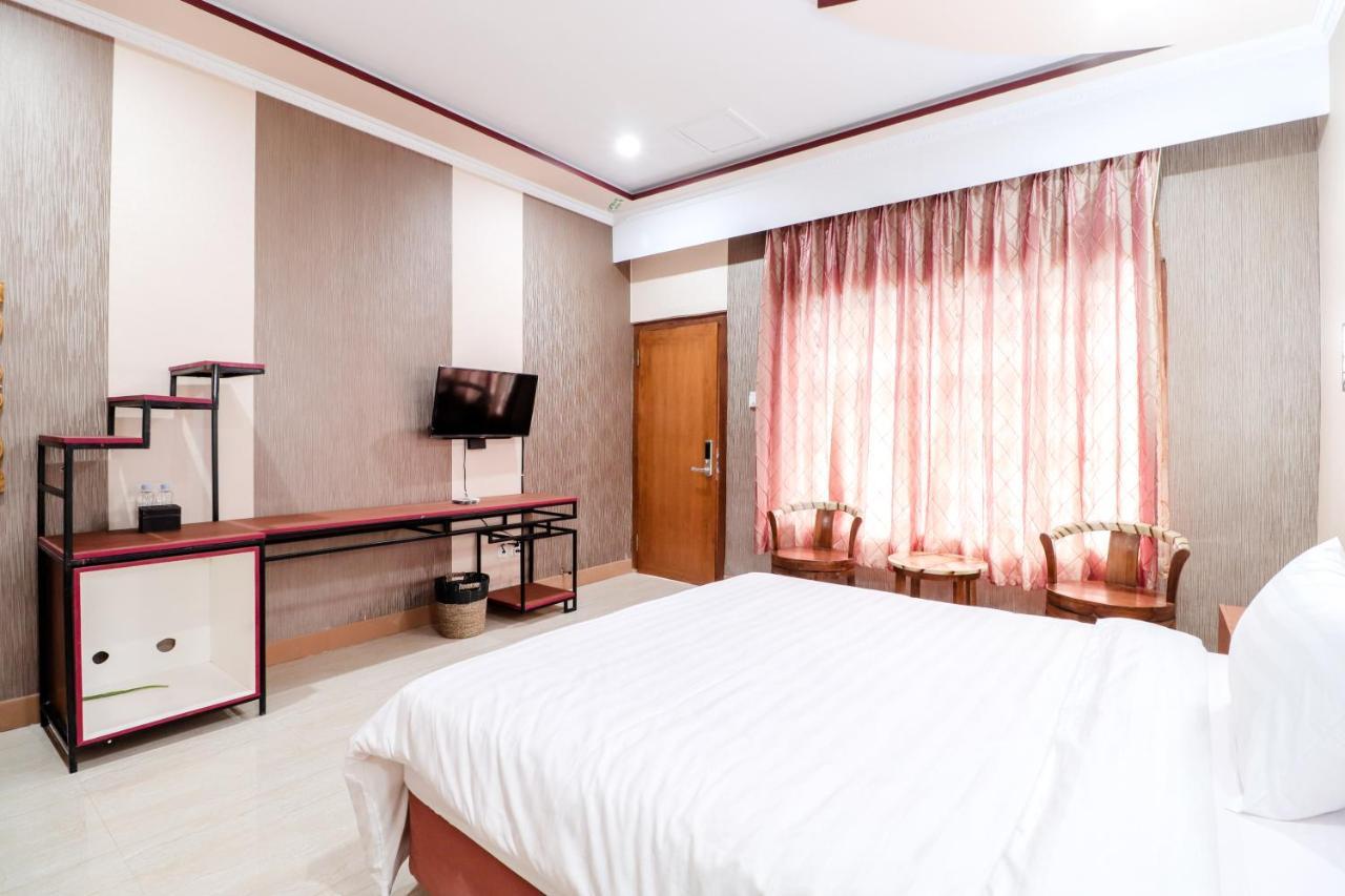 Sartini Inn Jogja Jogjacarta Exterior foto