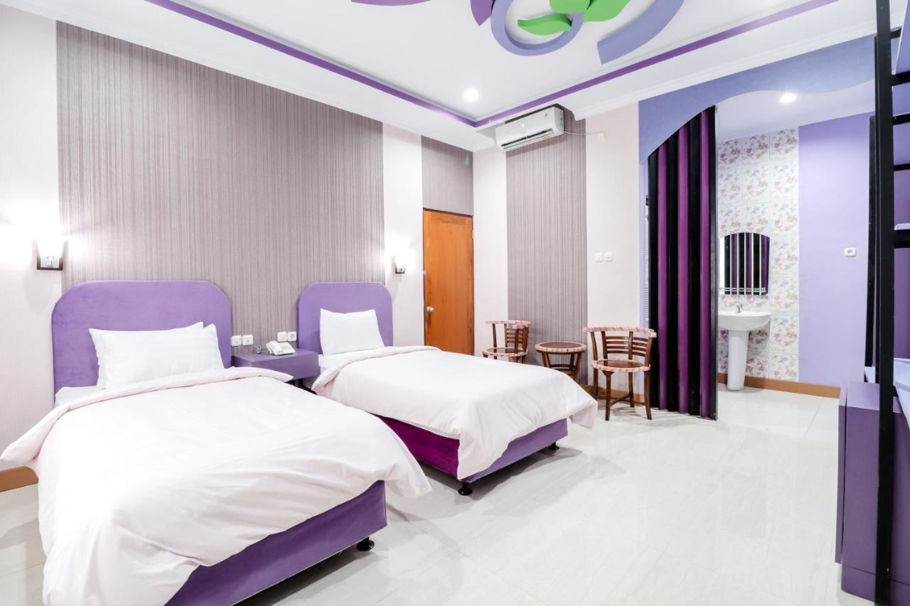 Sartini Inn Jogja Jogjacarta Exterior foto
